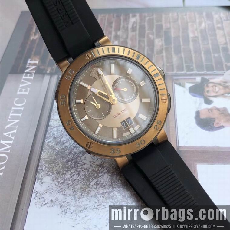 Replica Versace men 44mm M05 Watch