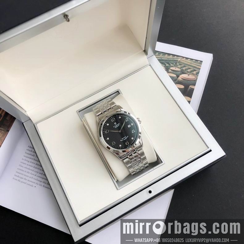 Replica Tudor men watch 110402 Watch