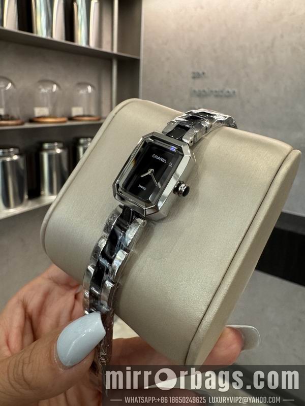 Replica Chanel 21X26mm 101440 Watch