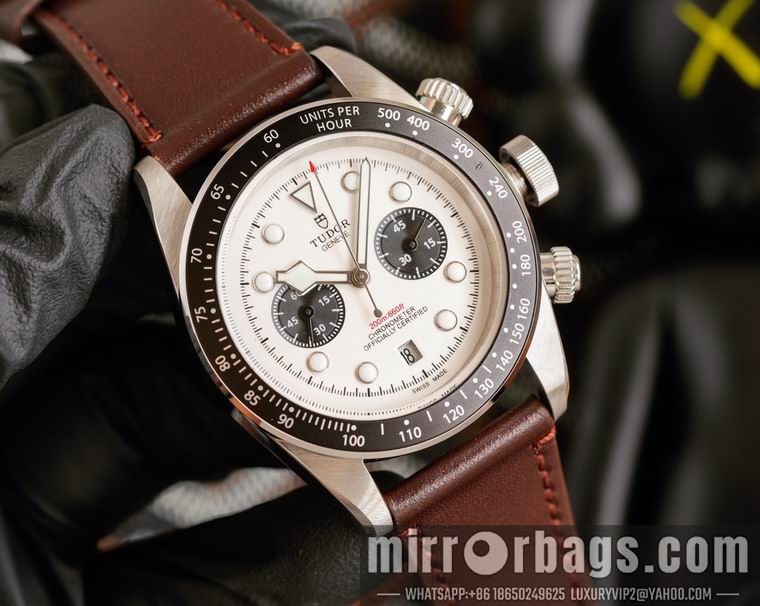 Replica Tudor men 42mm M09 Watch