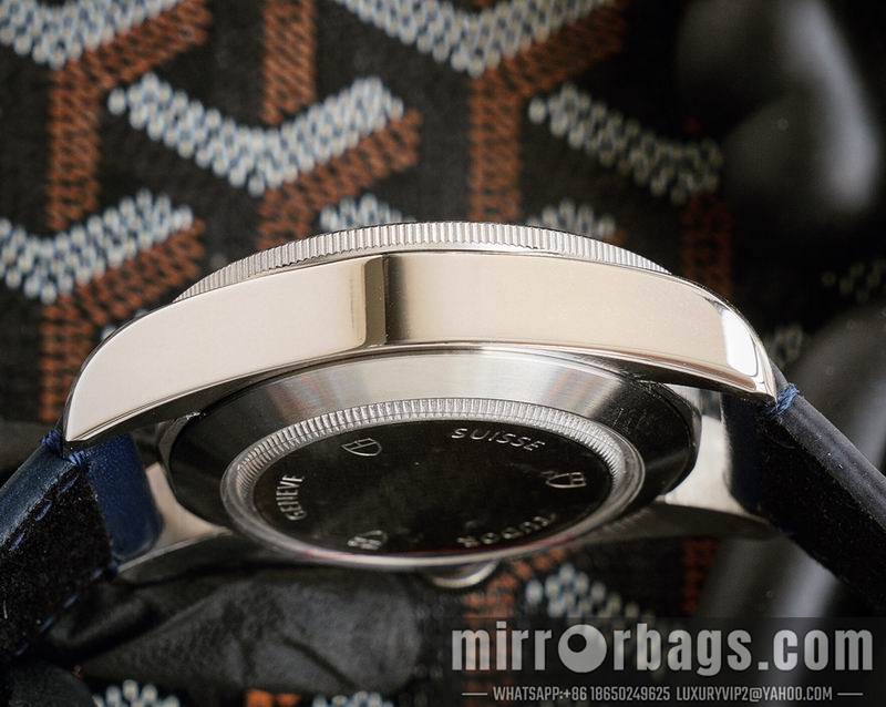 Replica Tudor 42mm 050725 Watch