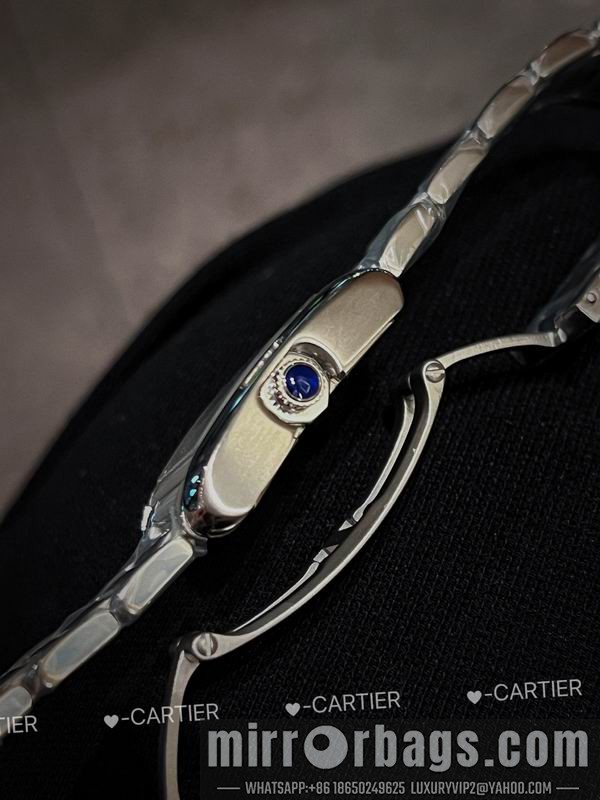 Replica Cartier 22.7X30.2mm 34.7X26.2mm 010515 Watch