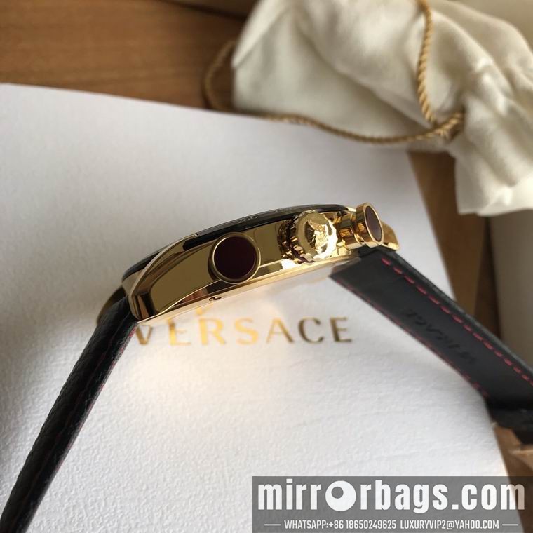 Replica Versace men 43mm M02 Watch