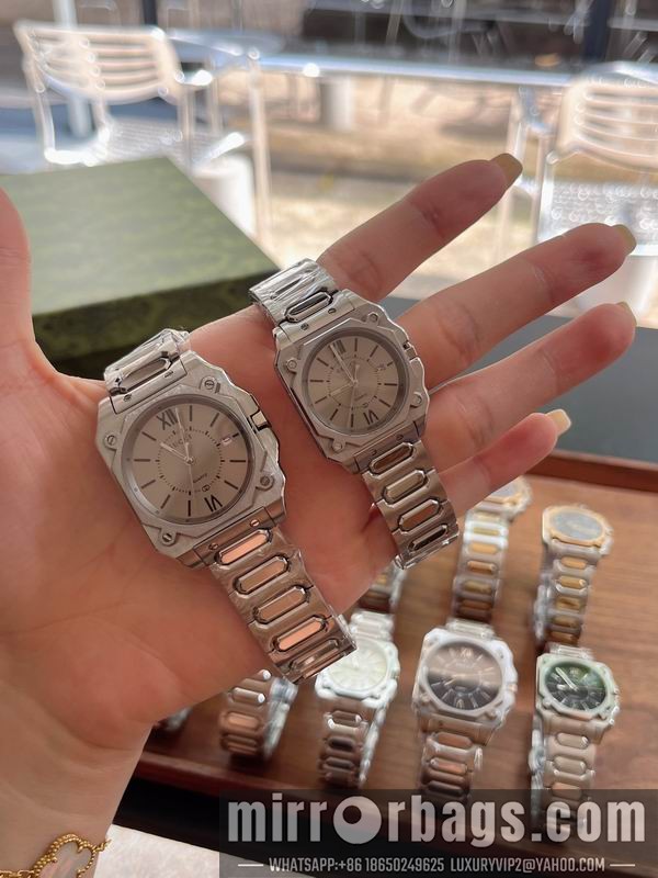 Replica Gucci man36mm woman30mm 071010 Watch