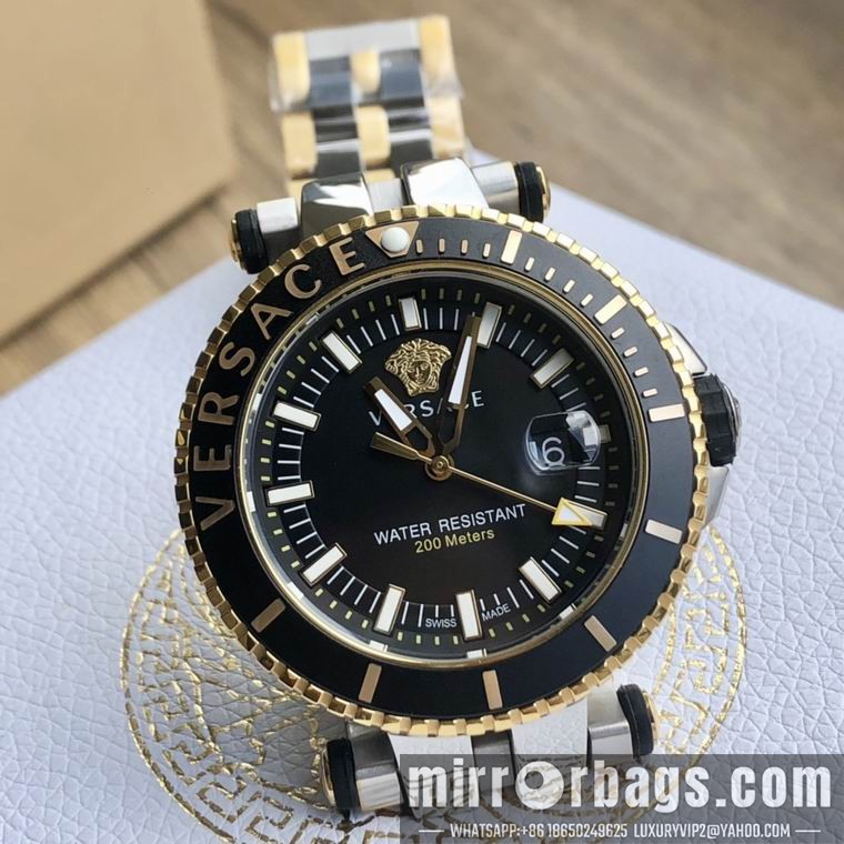 Replica Versace men 46mm M03 Watch
