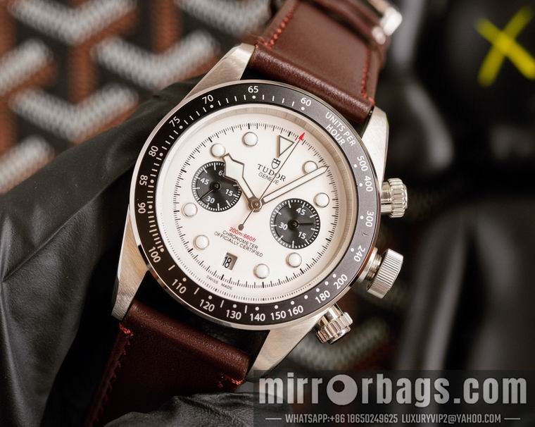 Replica Tudor men 42mm M09 Watch