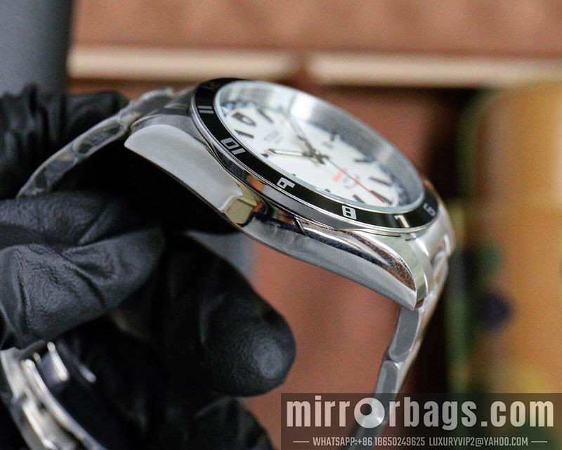 Replica Tudor 42mm 092807 Watch