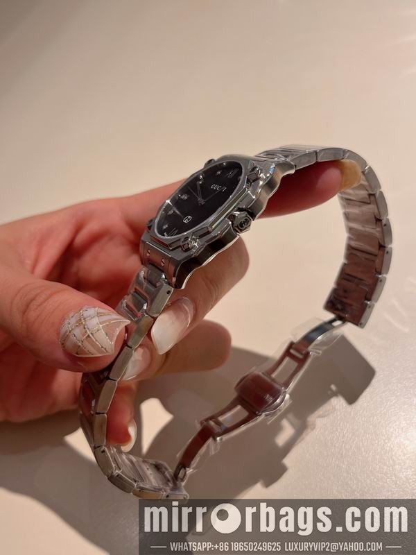 Replica Gucci man36mm woman30mm 071011 Watch