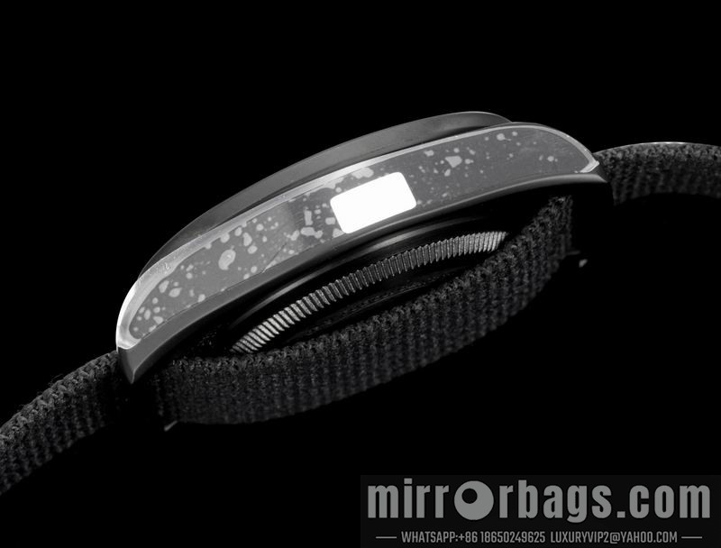 Replica Tudor watch 010536 Watch