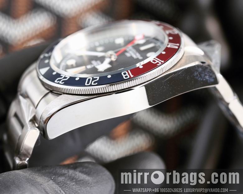 Replica Tudor men 42mm M12 Watch