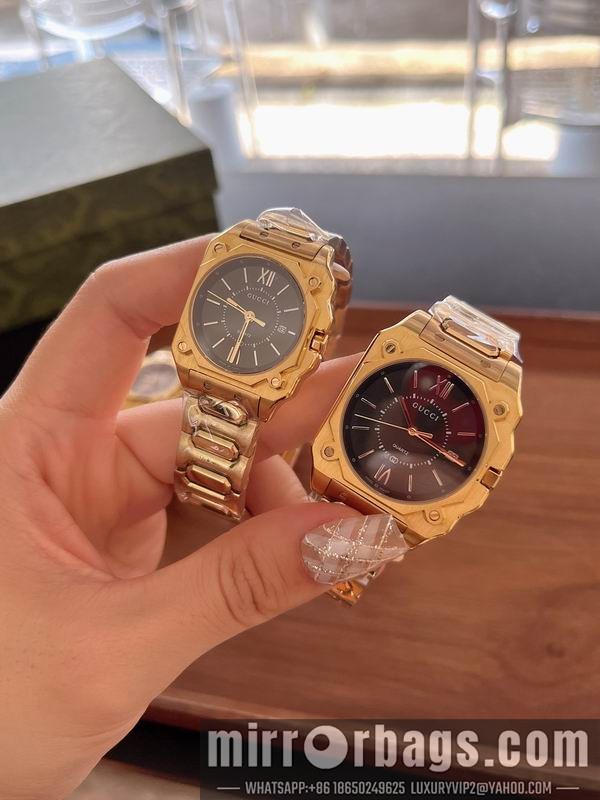 Replica Gucci man36mm woman30mm 071010 Watch