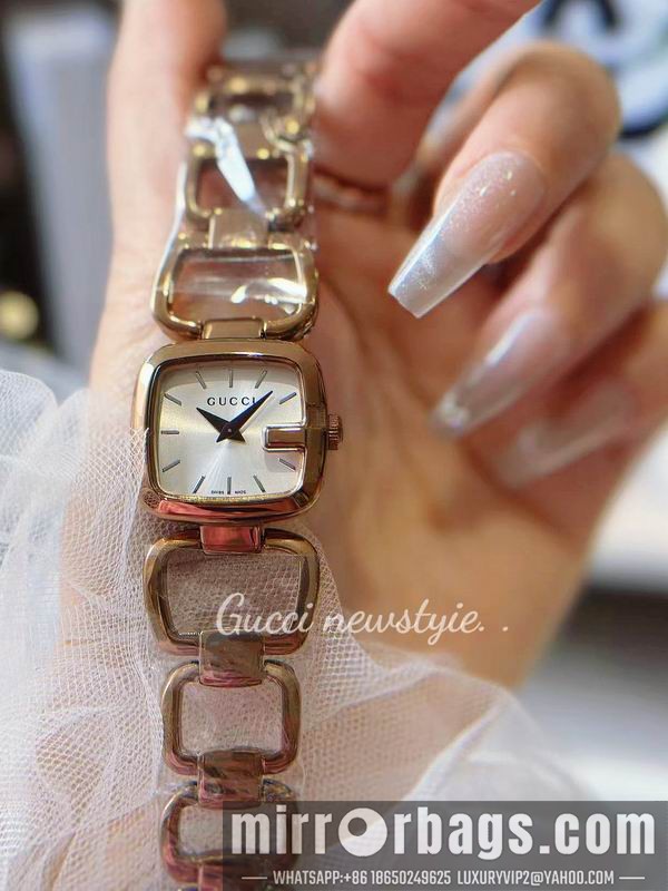 Replica Gucci 24X22.4mm 101433 Watch