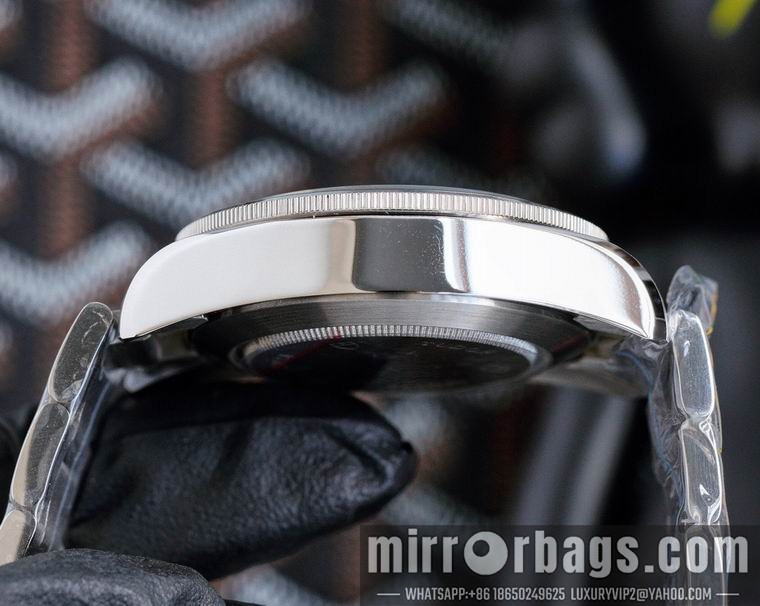 Replica Tudor men 42mm M05 Watch