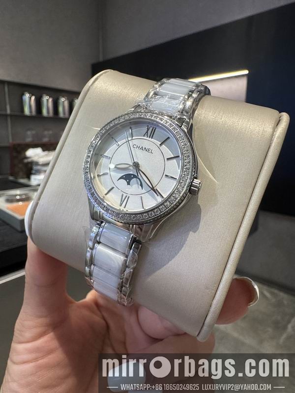 Replica Chanel 33mm 101547 Watch