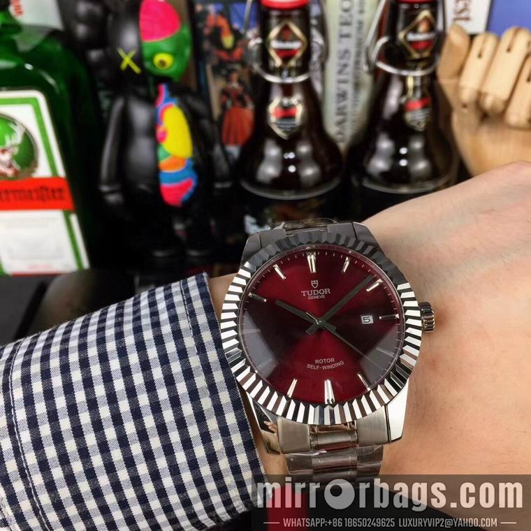 Replica Tudor men 40mm M03 Watch