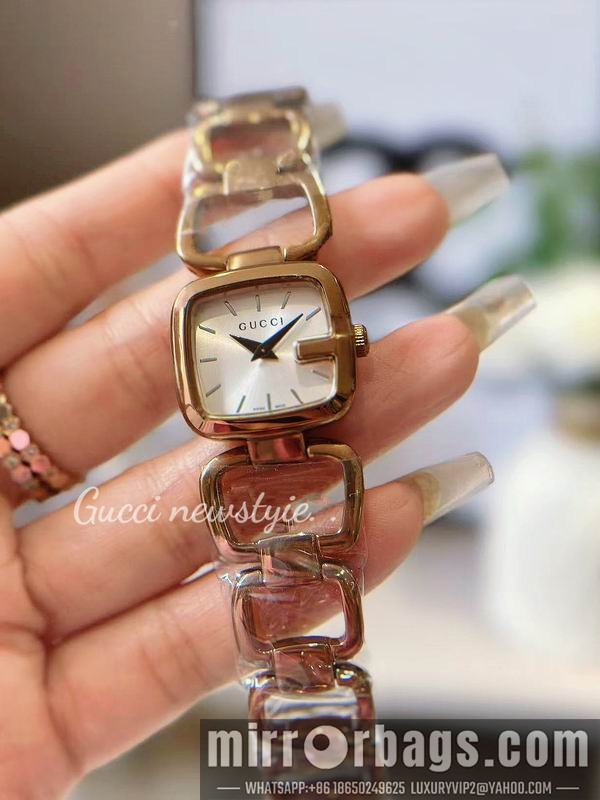 Replica Gucci 24X22.4mm 101433 Watch