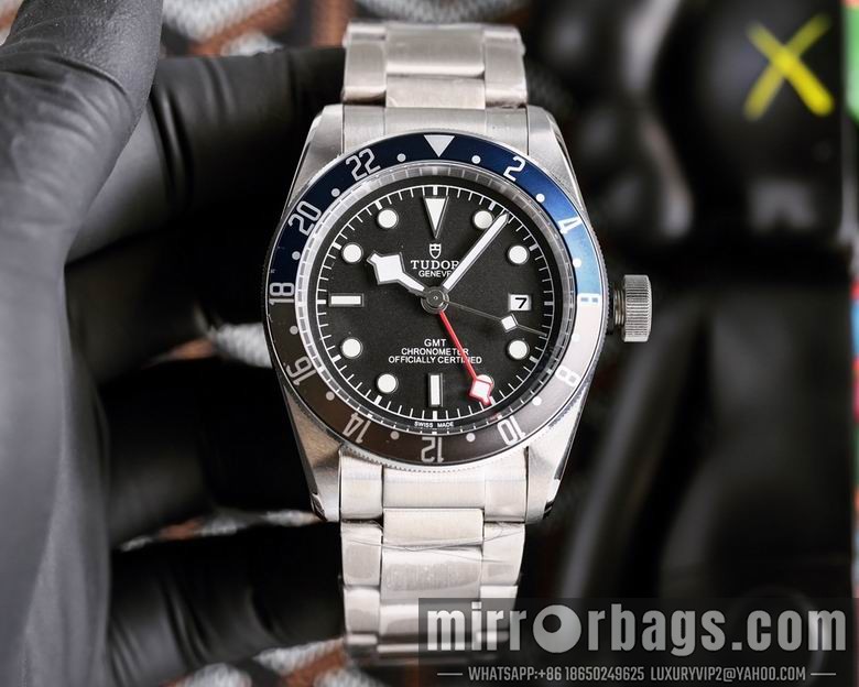 Replica Tudor men 42mm M12 Watch