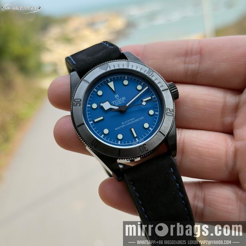Replica Tudor 41mm 041605 Watch