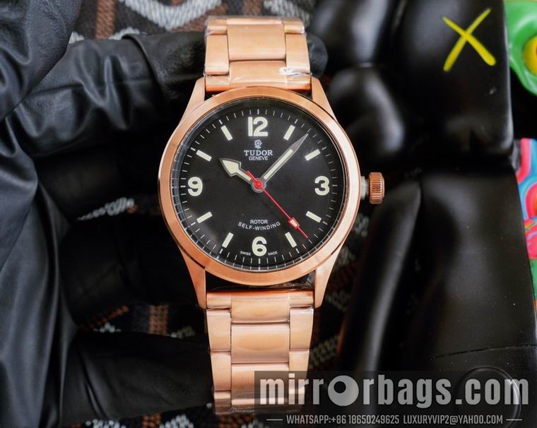 Replica Tudor 42mm men M02 Watch