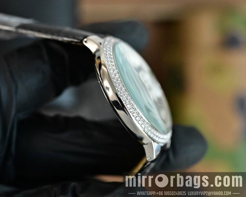 Replica Cartier 28mm 36mm 42mm 111450 Watch