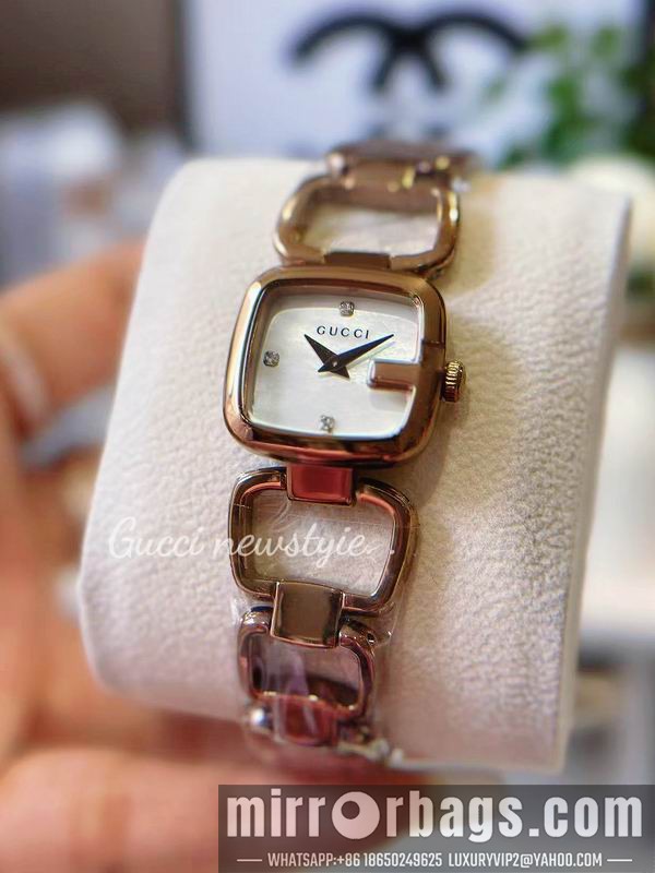 Replica Gucci 24X22.4mm 101433 Watch