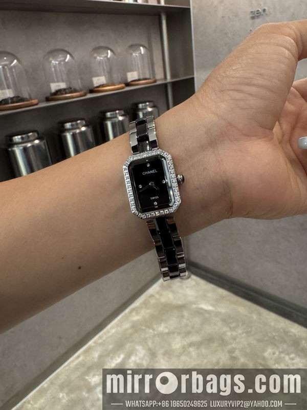 Replica Chanel 21X26mm 101440 Watch