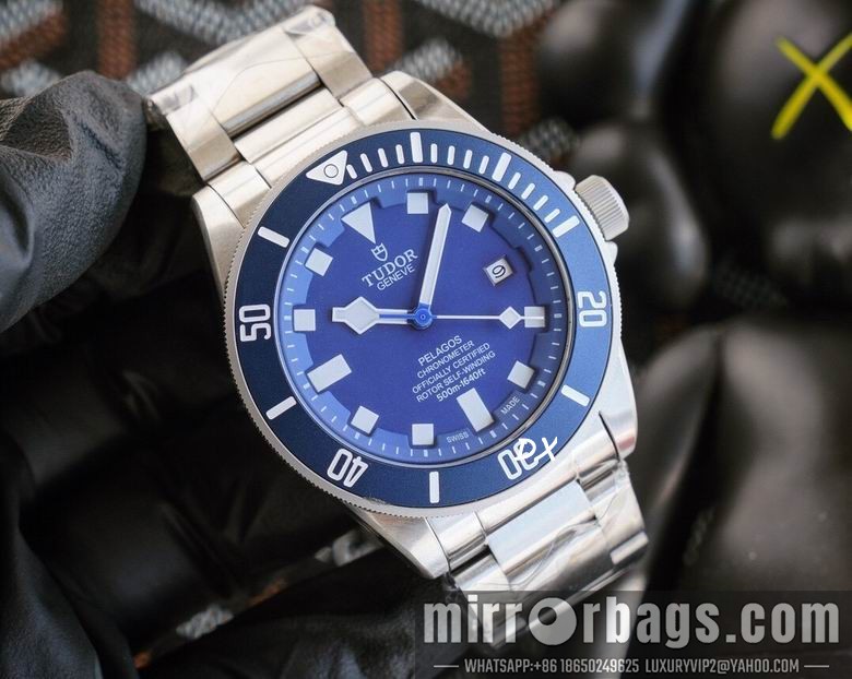 Replica Tudor 42mm 2nms51 Watch