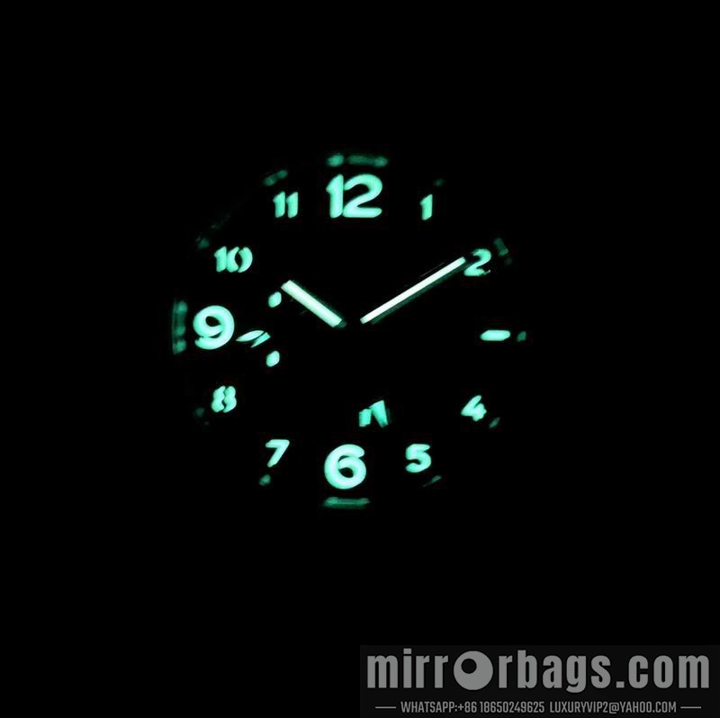 Replica Panerai 47mm 090425 Watch