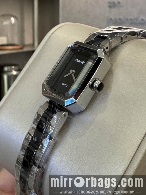 Replica Chanel 21X26mm 101440 Watch