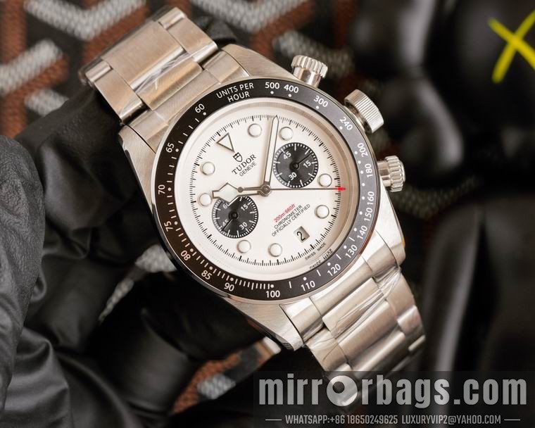 Replica Tudor men 42mm M09 Watch