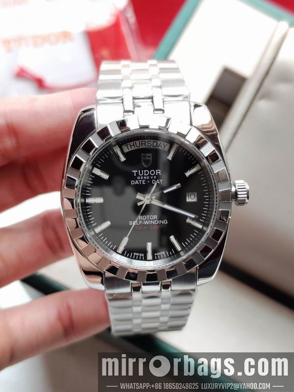 Replica Tudor watch 072432 Watch