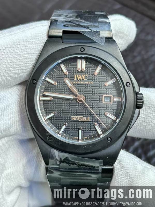 Replica IWC 40mm 082247 Watch