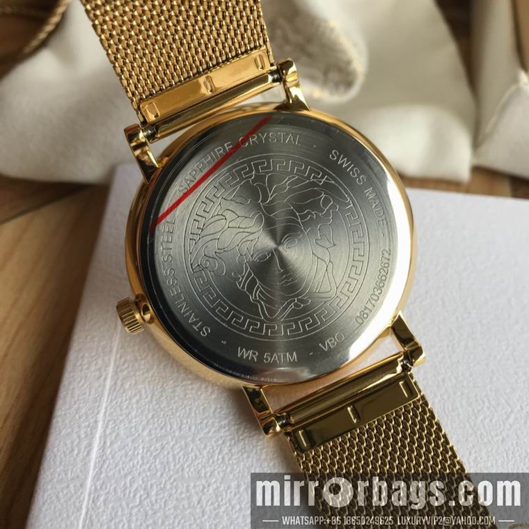 Replica Versace men 42mm M04 Watch