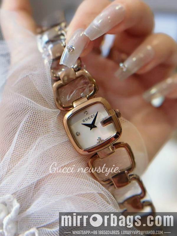 Replica Gucci 24X22.4mm 101433 Watch