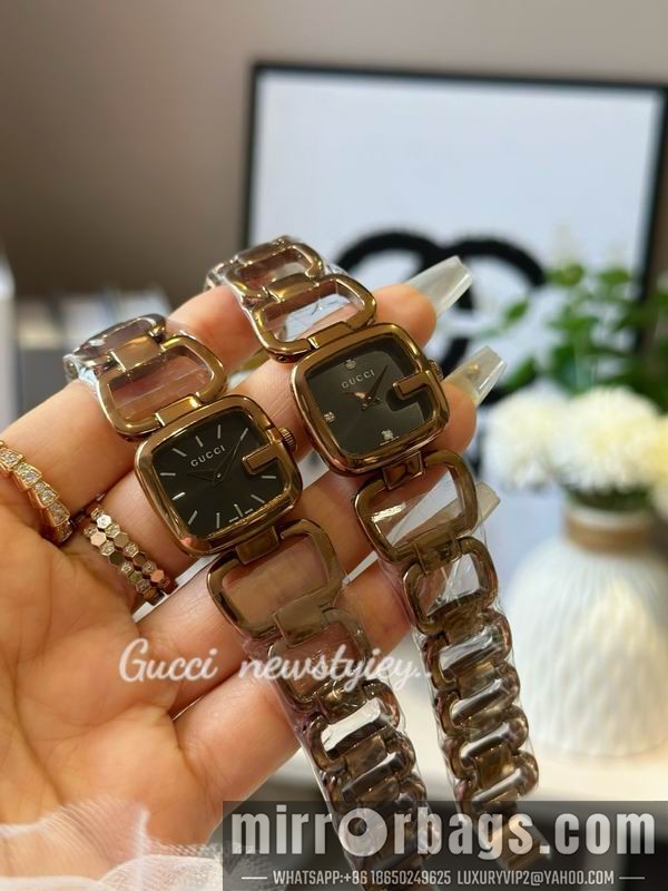 Replica Gucci 24X22.4mm 101433 Watch