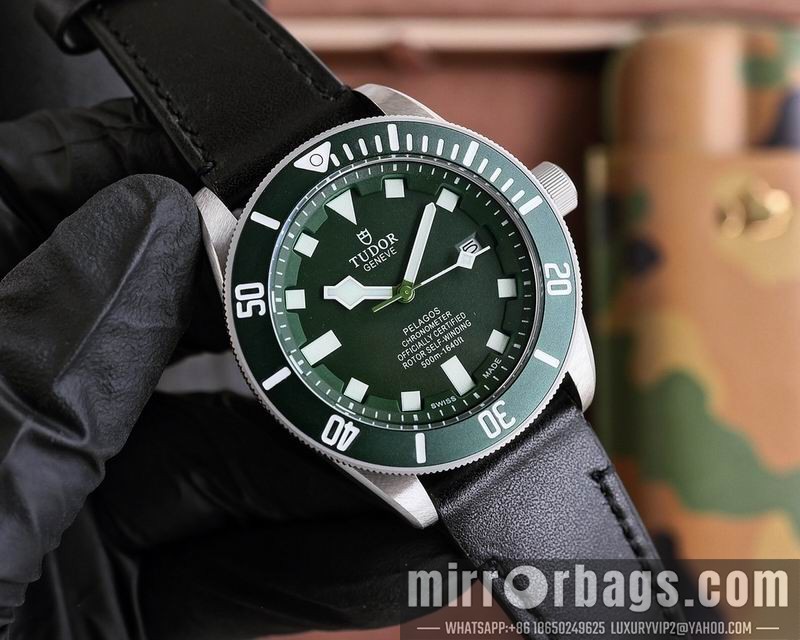 Replica Tudor 42mm 071437 Watch