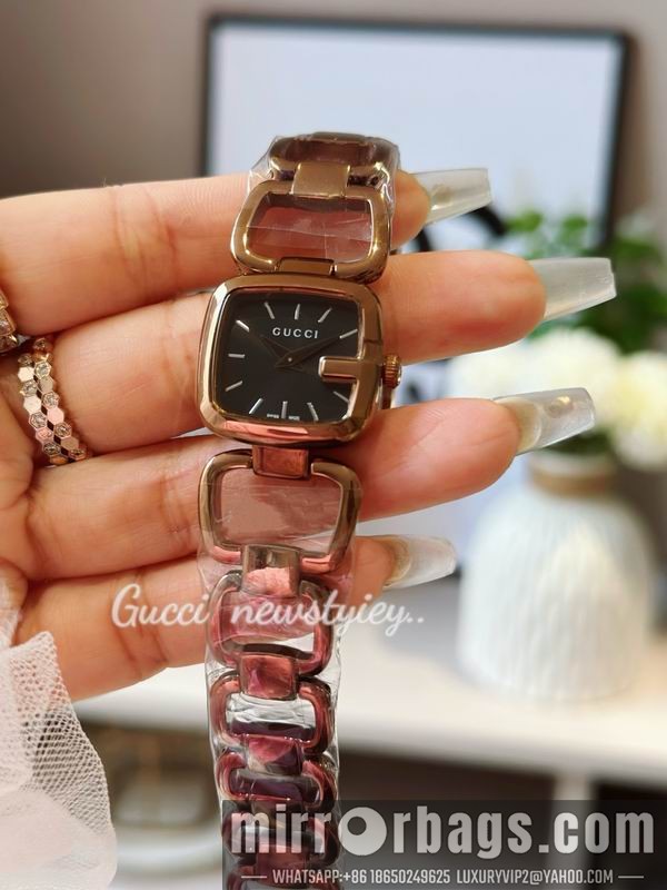 Replica Gucci 24X22.4mm 101433 Watch