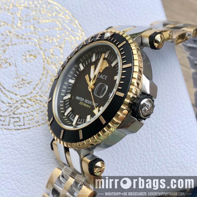 Replica Versace men 46mm M03 Watch