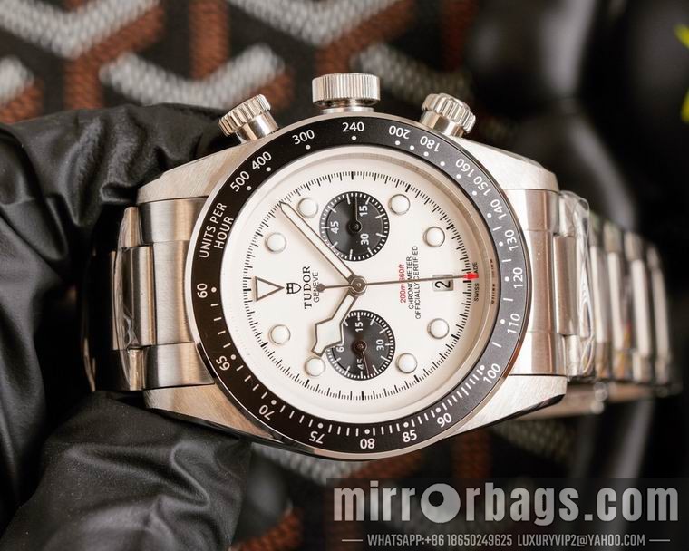 Replica Tudor men 42mm M09 Watch