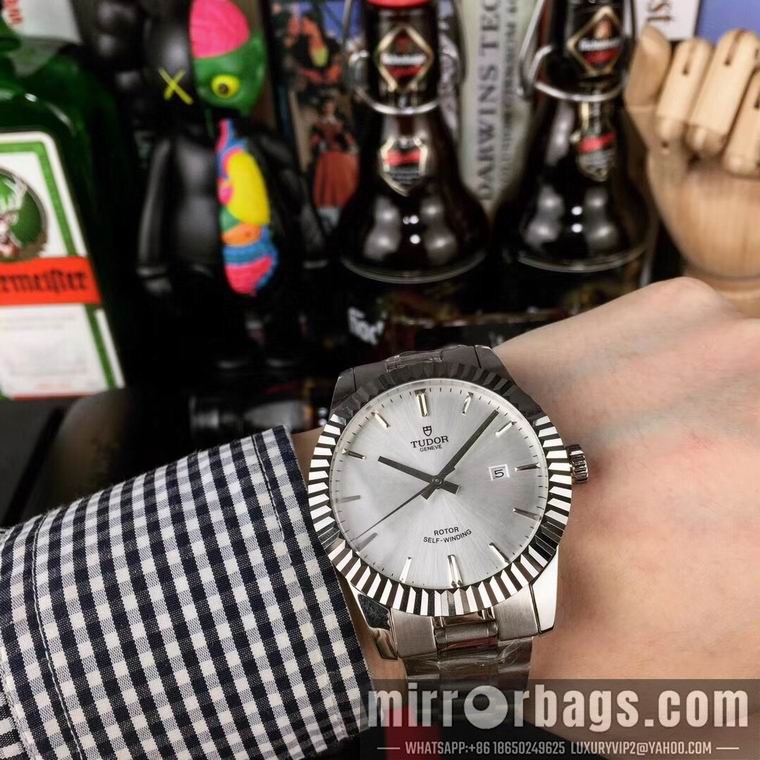 Replica Tudor men 40mm M03 Watch