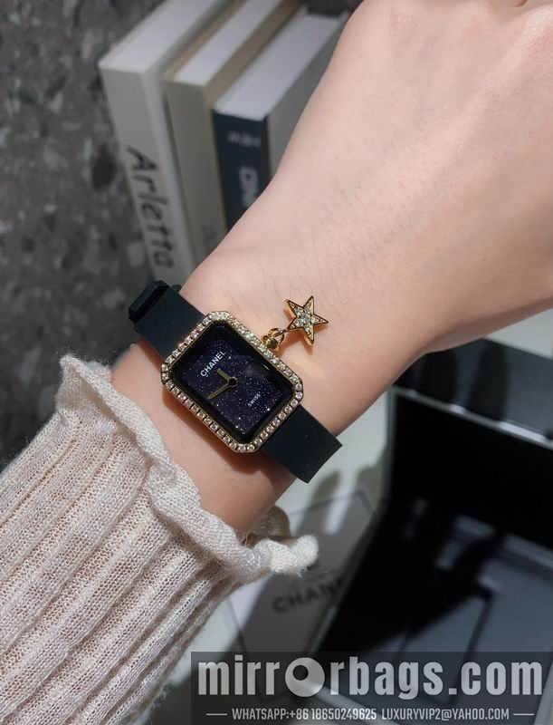 Replica Chanel 26X20mm 101522 Watch