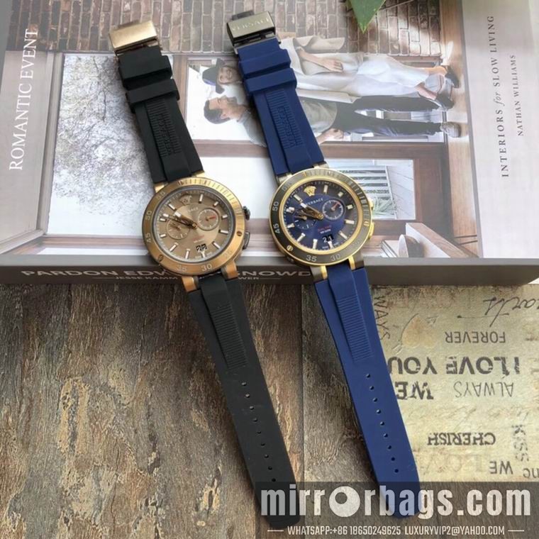 Replica Versace men 44mm M05 Watch