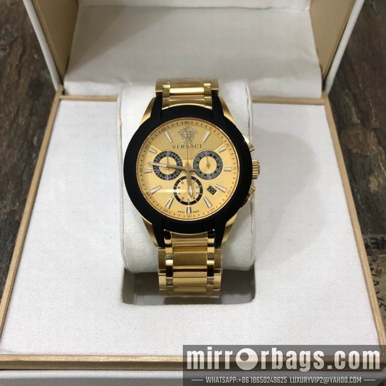 Replica Versace men 42mm M06 Watch
