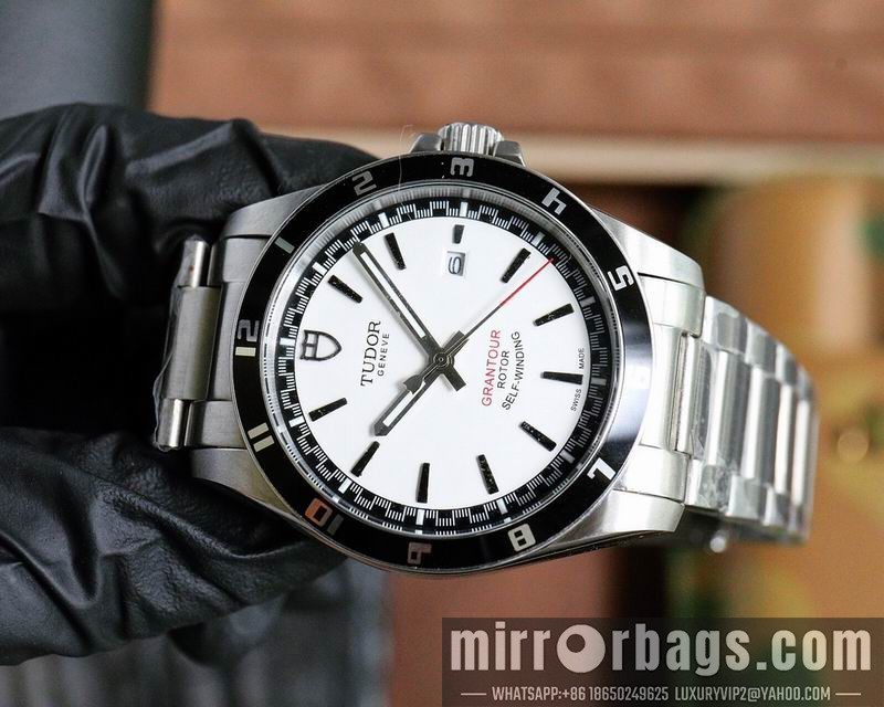 Replica Tudor 42mm 092807 Watch