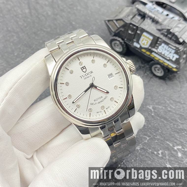 Replica Tudor men 40mm M07 Watch