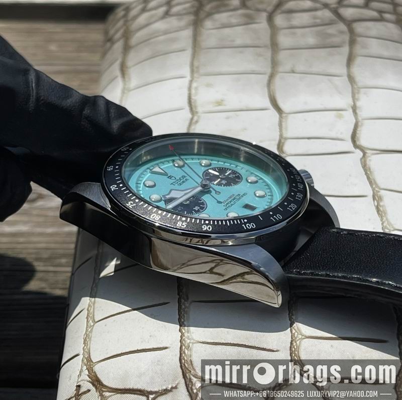 Replica Tudor 42mm 111428 Watch