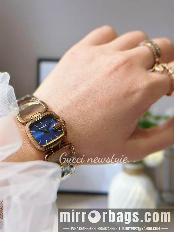 Replica Gucci 24X22.4mm 101433 Watch