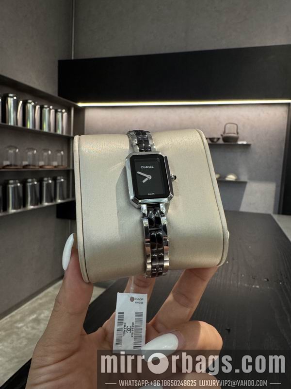Replica Chanel 21X26mm 101515 Watch