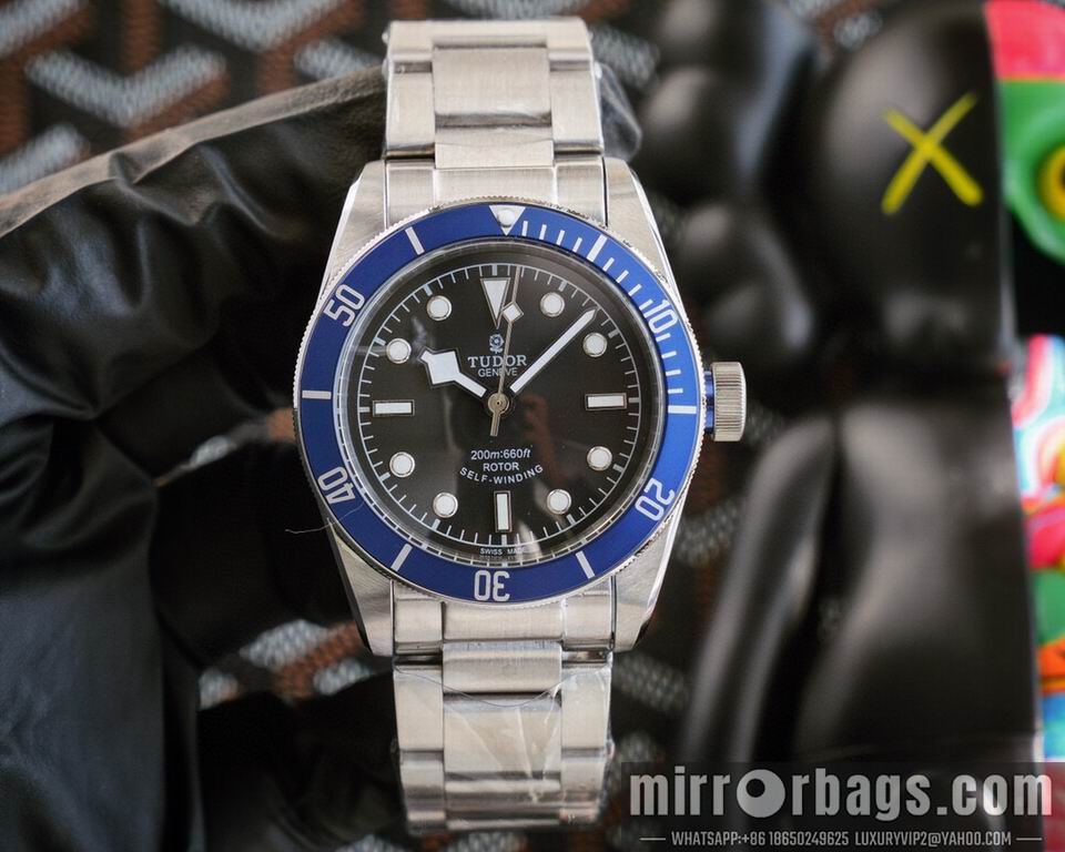 Replica Tudor watch 111003 Watch
