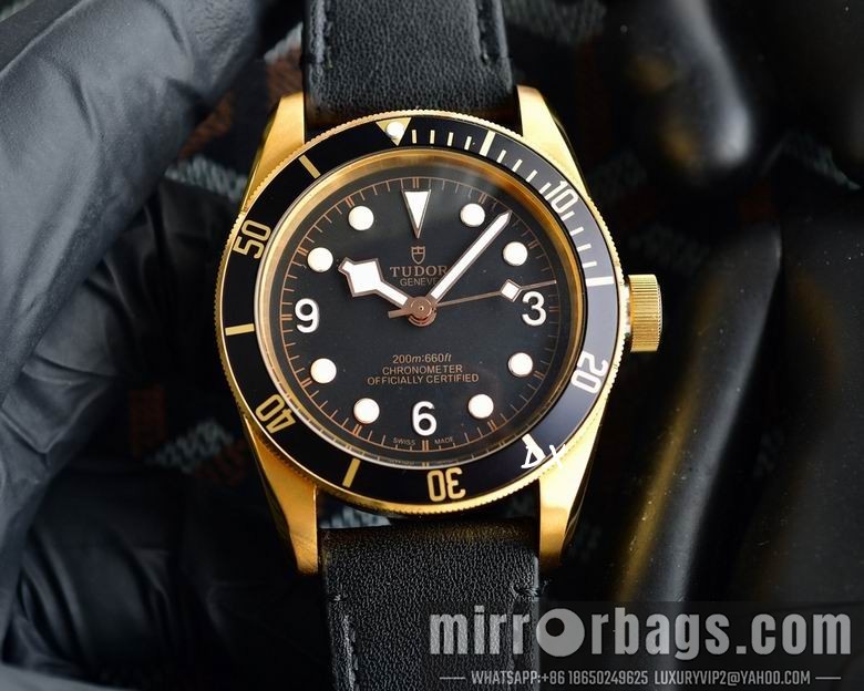 Replica Tudor 42mm 10nms67 Watch